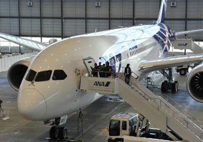 تتوافر في الطائرة الجديدة مساحة أكبر من نظيراتها ما يعني أن الراكب لن يشعر بأنه محشور داخل أنبوب